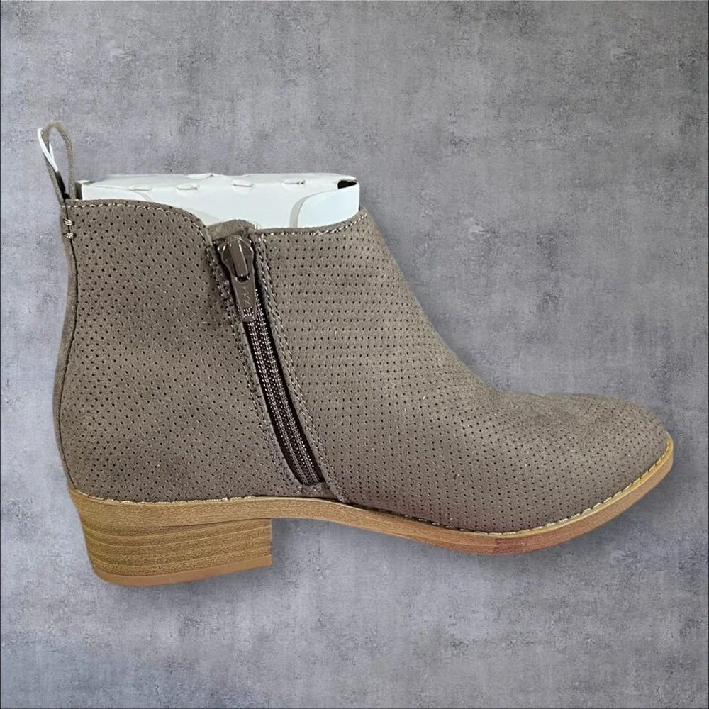 Wide Width Marlis Zip Up Ankle Boots by Universal Thread
